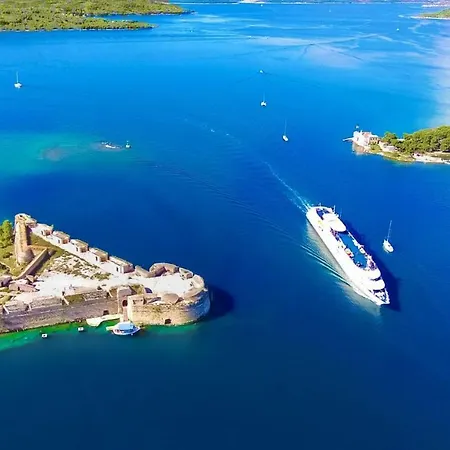 Villa Aquatica Brodarica (Sibenik-Knin)